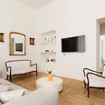 Historic Center - 3 Bedroom By The Duomo Titta & Lello Nápoles