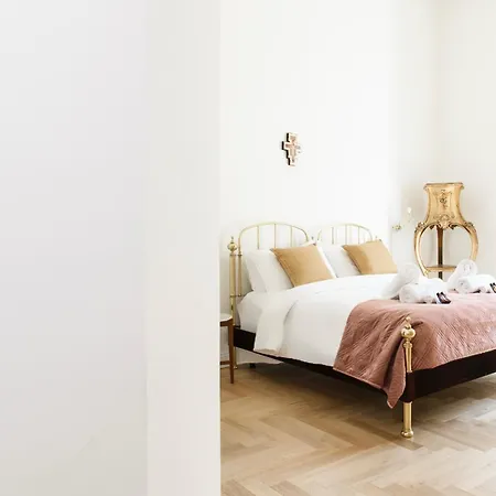Apartamento Historic Center - 3 Bedroom By The Duomo Titta & Lello