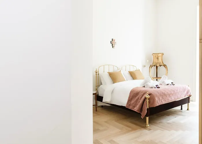 Appartement Naples Historic Center - 3 Bedroom Apartment By The Duomo Titta & Lello