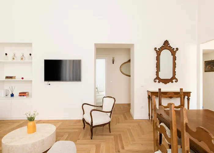 Appartement Naples Historic Center - 3 Bedroom Apartment By The Duomo Titta & Lello Naples