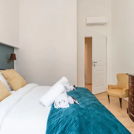 Apartamento Titta & Lello By The Duomo - 3br Nápoles